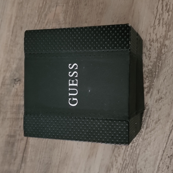 GUESS BROZED WATCH BNWOT - Picture 6 of 6